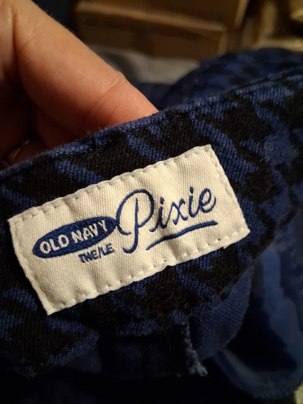 Old Navy 4 Regular Blue And Black Houndstooth Pants - Picture 2 of 3